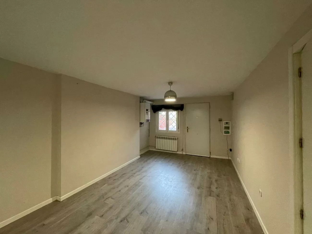 Imagen de Paseo del Circuito, property->address->location->zones->zones->LEVEL7->name, Zona norte (Ref.2121) Imagen de Paseo del Circuito, property->address->location->zones->zones->LEVEL7->name, Zona norte (Ref.2121)