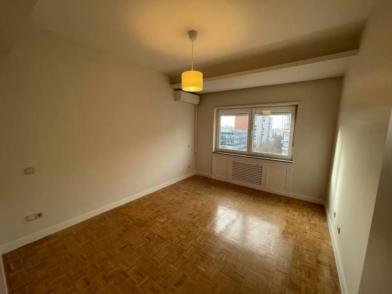 Imagen de Calle AV ALBERTO ALCOCER, Chamartín, Madrid capital (Ref.)