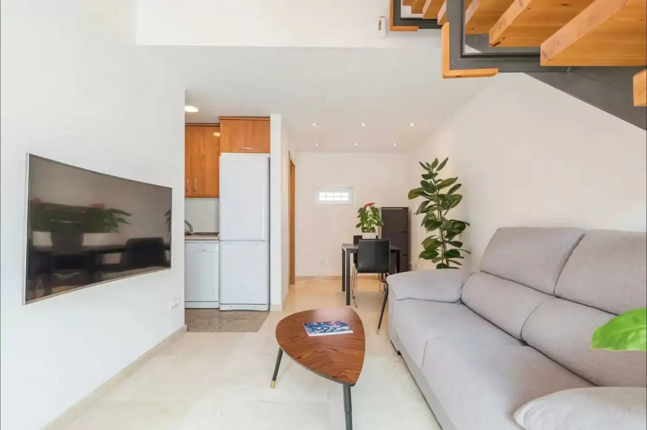 Imagen de Calle de los Algodonales, Tetuán, Madrid capital (Ref.2088) Imagen de Calle de los Algodonales, Tetuán, Madrid capital (Ref.2088)