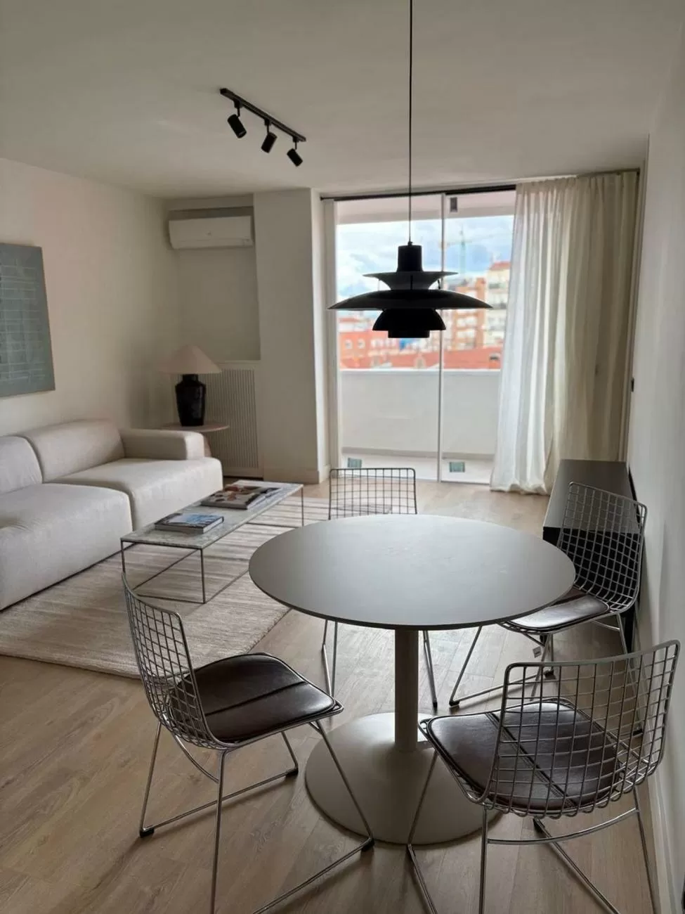 Imagen de Calle de la Infanta Mercedes, Tetuán, Madrid capital (Ref.2068)