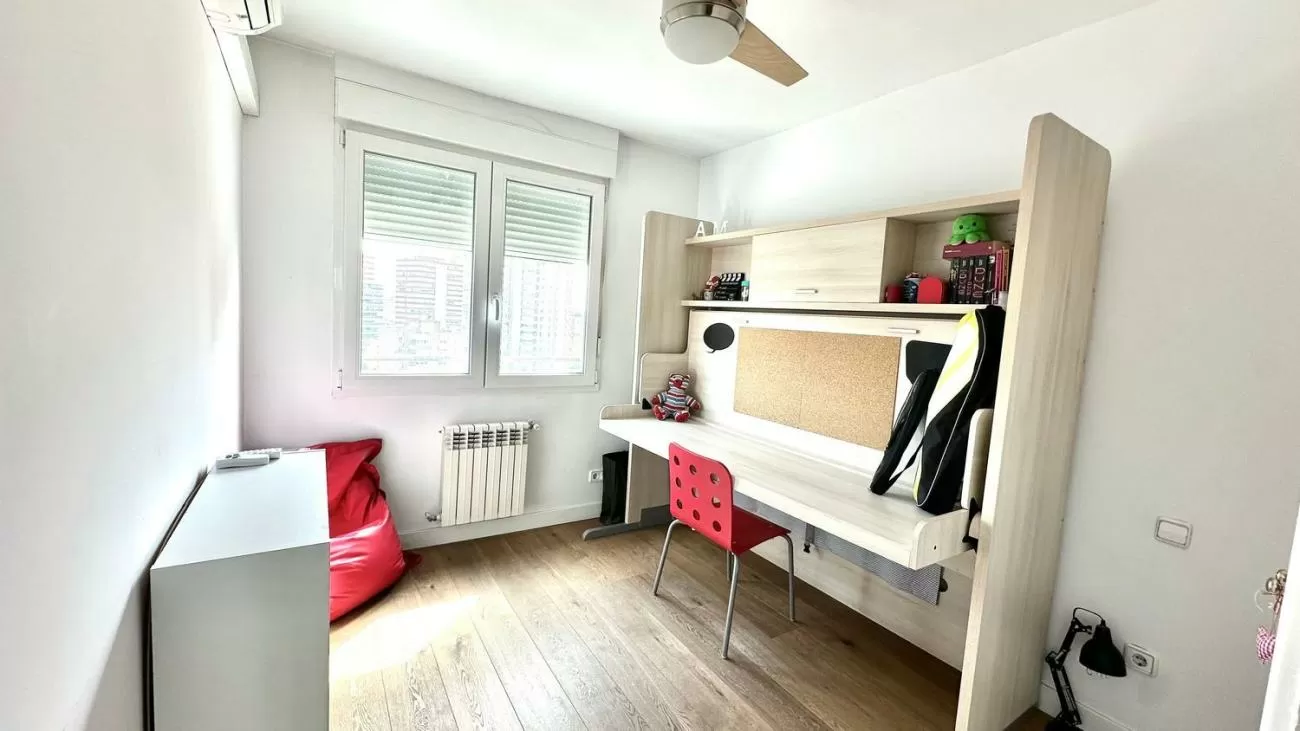 Imagen de Avenida de Burgos, Chamartín, Madrid capital (Ref.1816-2) Imagen de Avenida de Burgos, Chamartín, Madrid capital (Ref.1816-2)