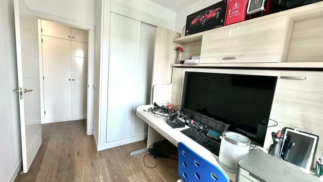 Imagen de Avenida de Burgos, Chamartín, Madrid capital (Ref.1816-2) Imagen de Avenida de Burgos, Chamartín, Madrid capital (Ref.1816-2)