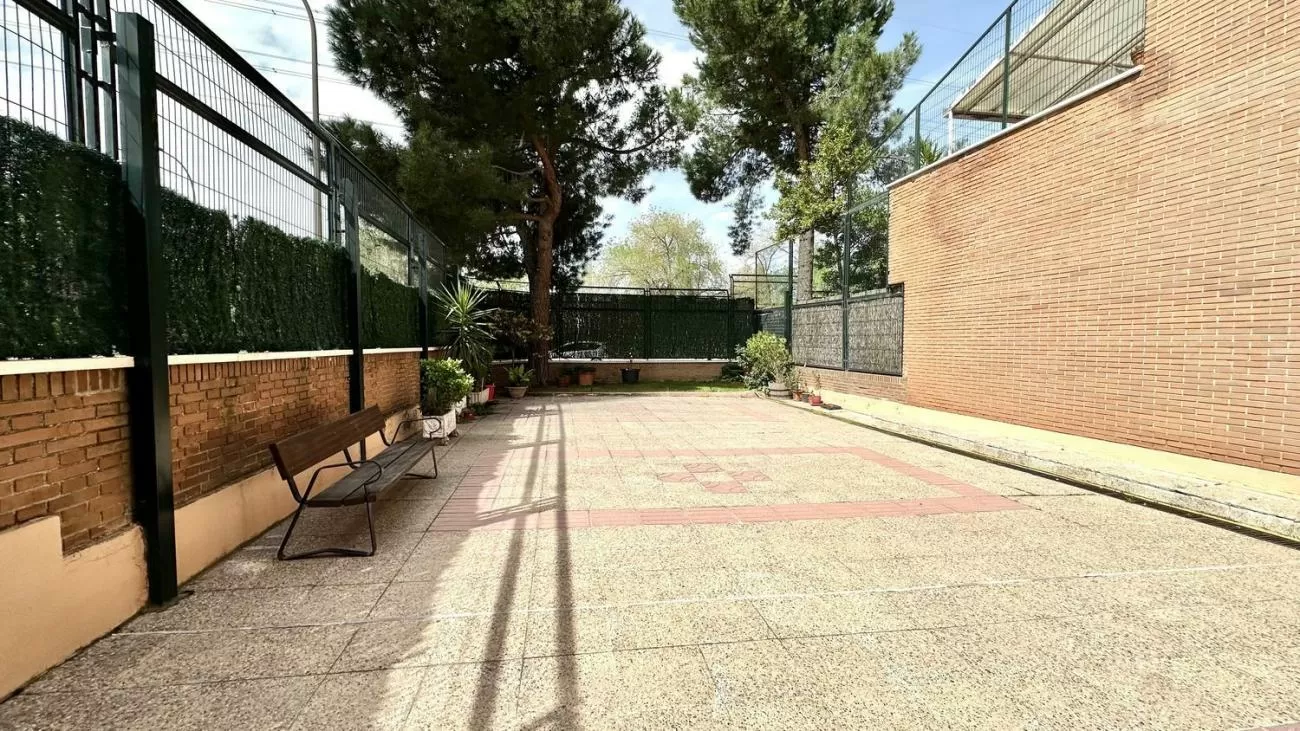 Imagen de Avenida de Burgos, Chamartín, Madrid capital (Ref.1816-2) Imagen de Avenida de Burgos, Chamartín, Madrid capital (Ref.1816-2)