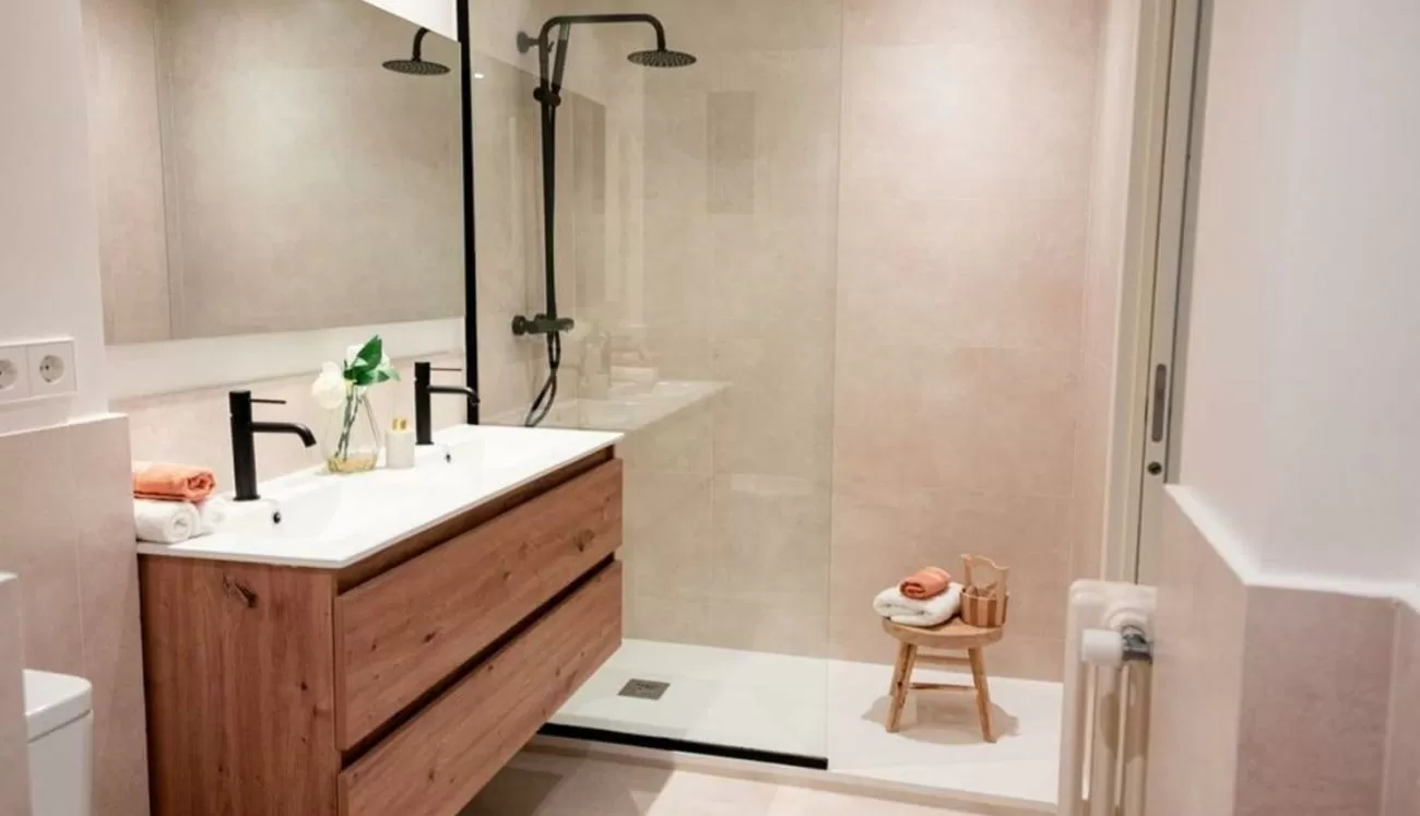 Imagen de Avenida del General Perón, Tetuán, Madrid capital (Ref.2005) Imagen de Avenida del General Perón, Tetuán, Madrid capital (Ref.2005)