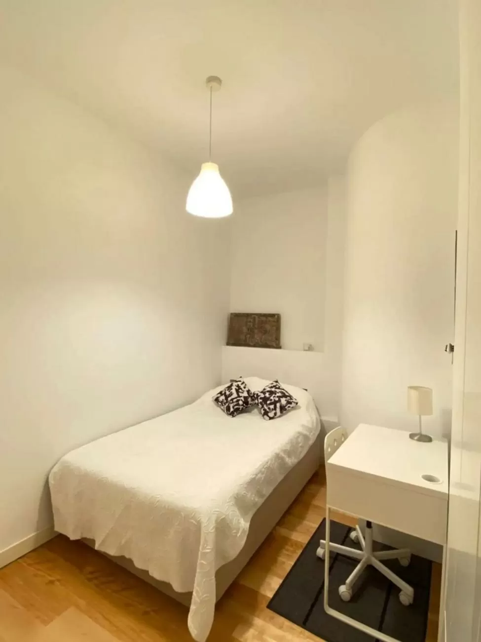 Imagen de Calle de Campomanes, Centro, Madrid capital (Ref.2103) Imagen de Calle de Campomanes, Centro, Madrid capital (Ref.2103)