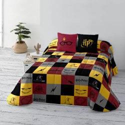 BOUTI 100 GR MODELO HOGWARTS CUADROS PARA CAMA DE 90 (190X270CM.)