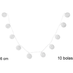 TIRA DE LUCES LED 10 BOLAS 6CM 2AA