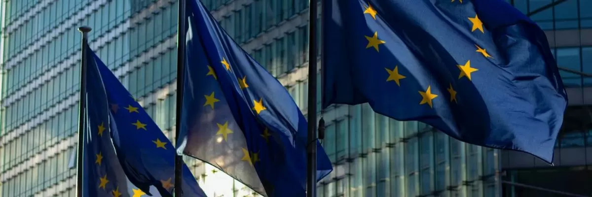 ¿Qué es la Tarjeta Azul Europea? Requisitos, Ventajas y Diferencias 