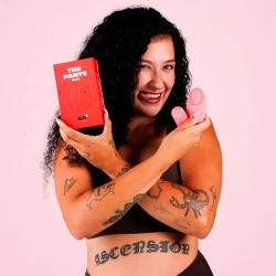 Imagen de JE JOUE - ILY PANTY VIBE VIBRADOR ÍNTIMO CON CONTROL REMOTO